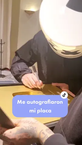Se echó una firma xd #tiktokgraciosos #marshmello #LiizaBaez #random 