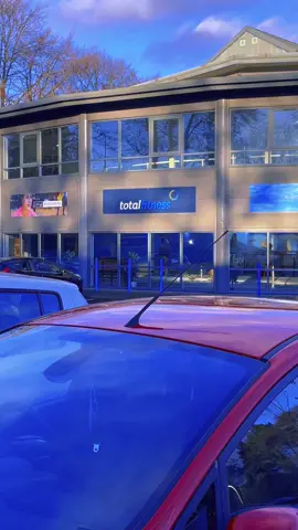 Dont ask me why the built it next to toal fitness? Maybe to make the people on the treadmil chase somthing? #totalfitness #burgerking #cottingham #anlaby #health #irony 