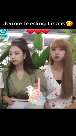 Sweet Nini❤️  #Jennie #Lisa #Jenlisa #Blackpink #worldtourblackpink #fyp 