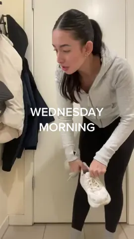 Kids being sick makes life feel 10x harder😩😭 HAPPY HUMPDAYYYYY! #momtok #minivlog #ditl #ditlofacontentcreator #spendmymorningwithme #youngmom #toddlermom 