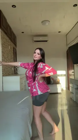 Team Karol G o team Shakira ? 