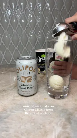 My favorite way to end the day is with @drinkolipop 😍🍨🥤😌 #olipopfloat #paschool #pastudent #drinkolipop #olipop 