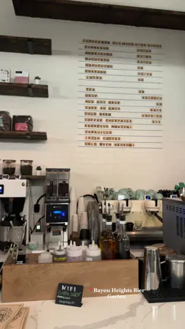 Late night coffee dates ☕️ #houstoncoffeeshop #houstoncoffeespots 