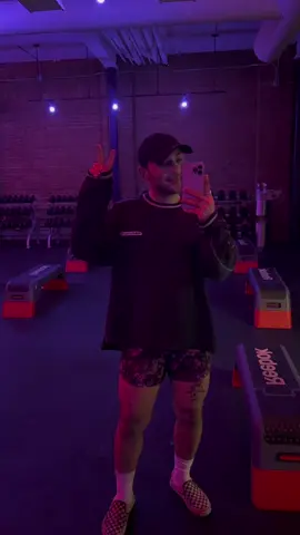 Day in the life of an entrepreneur, content creator and fitness instructor in Chattanooga, TN. Filmed 2.22.23 #fyp #contentcreator #fitnessinstructor #tn #chattanooga @Sleepyhead Coffee @CycleBar Chattanooga @Southern Soul Yoga 