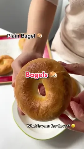 Plain bagels 🥯 #bagel #bagels #bagelrecipe #bagelsrecipe #fyp #viralvideo #viraltiktok #baking #Recipe #cooking #plainbagel #plainbagels #Foodie 