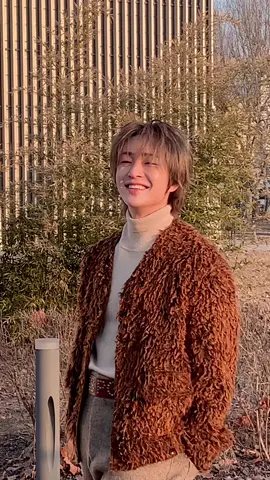 [⭕️CAM] ☺️ #ONEW #온유 #SHINee #샤이니 #Circle #ONEW_Circle #우중산책_RainOnMe #Jacket_BehindCut