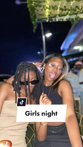 Aquela amiga que tem a mesma vibe que tu 🔥 #CapCut #powerhouseao #tiktokangola🇦🇴 #jessica💖💜💙 