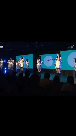 akhir nya liat kamu di theater lagi😩😂#shanijkt48 #graciajkt48 #greshan #jktnewera48 