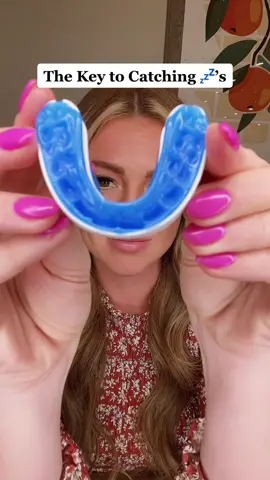 Here are five advantages of using a VitalSleep’s snoring mouthpiece to help you get a better night’s rest: 1️⃣It helps to keep your airway open, allowing air to flow freely without obstruction or vibration. 2️⃣ It can reduce the duration and intensity of snoring, leading to a quieter night's sleep for you and your partner. 3️⃣ It is custom-fitted and designed to be comfortable, so you won't wake up during the night feeling uncomfortable or sore. 4️⃣ It is adjustable, so you can make it most effective for you. 5️⃣ Using a snoring mouthpiece may help to reduce the severity of sleep apnea symptoms such as daytime fatigue, morning headaches and difficulty concentrating. #snoring #sleepbetter #sleepbetterlivebetter #vitalsleep #antisnoreremedy #stopsnoring #snoringsolutions 