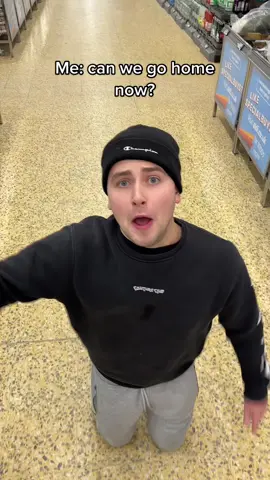 Why do mums always take so long?🤣⬇️ #comedy #fyp #relatable #trend #grayskitz2 #groceryshopping #shoppingtiktok #uksupermarkets 