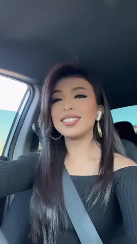 Im missing summer time drives 😩 When is LA going to return to summer 😍  #summerlook #summerlooks #simplemakeup #summervibe 