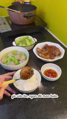 Hôm nay ăn gì 😋 mng muốn ăn món gì hông, mình nấu :)) #dailyvlog #nấuănđơngiản #MónNgonMỗiNgày #NấuĂnCùngTikTok #NấuĂnMỗiNgày #ChillMỗiNgày #MêNấuĂn #HômNayĂnGì #VàoBếpMỗiNgày 