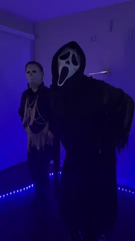 Replying to @kingsauce777 Goodluck on opening weekend Ghosty! 🔪 #foryou #fyp #trending #viral #screamVI #ghostface #shakira #beyonce #cosplay #slay #michaelslayers #michaelmyersinheels 