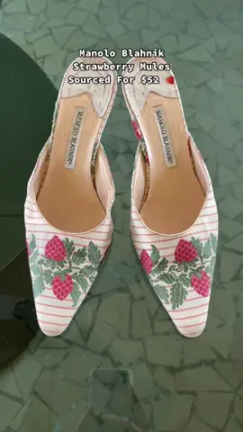Manolo Blahnik Strawberry Mules Sourced For $52 🍓 #manoloblahnik #manolos #carriebradshaw #carriebradshawfashion #kittenheels #matildadjerf #sourcing 
