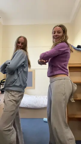 coordinated? @BELLA 