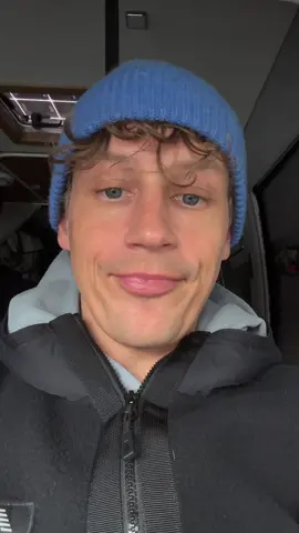 Thema Fake Profile: Ich habe nur dieses eine Profil hier und schreibe niemanden bei TikTok an. Solltet Ihr also angeschrieben werden, meldet bitte das Profil.  🤝🏼#fake 