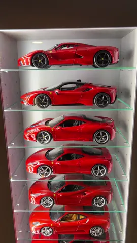 Bburago 1:18 Hot wheels 1:18#ferrarimodel #ferrarimodelcars #ferrarimodels #burago #buragocollection #buragoferrari #hotwheels #hotwheelsferrari 