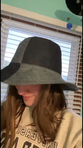 Bucket hat season is back, baby! I used a template from @moodfabrics #buckethat #sew #sewing #DIY #jeans #sewingmachine #thread #hat #blue #craft #project #sewingtiktok #sewingtiktok #sewingforyoupage #sewer 