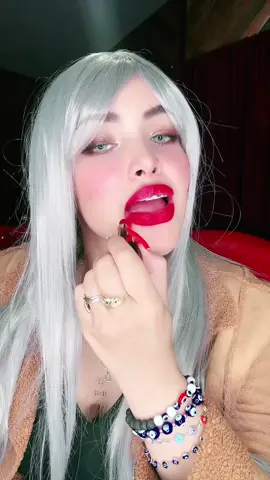oops 🫣💋 #fyp #trend #kisses #rouge #oopsie #foryoupage #trending #dogsoftiktok #dogtrend #dogtok #nekedbelegyen #neked #nekedbelegyen #cute #cutedog #doglover #pequineslovers  #pequines #chloe