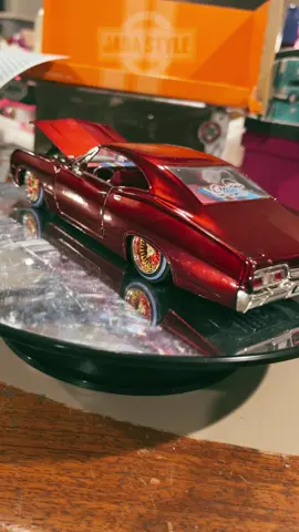 #124scale #jadatoys #lowrider #impala #custom #mipasatiempofavorito #jadacustom #arte #🇲🇽 #detailing #pendientes #jgl #spokes #lowriderimpala 