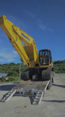 numpang Poto didalam #komatsuexcavator #operator_indonesia_club 