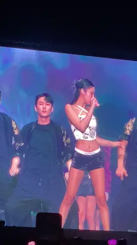 Crazy over u #blackpinkinjakarta 