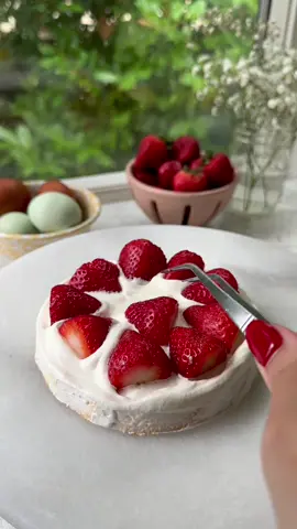 Strawberry shortcake  #strawberry #strawberryshortcake  Ingredients  Sponge cake / genoise (18 x 18 x 7 cm or 7 x 7 x 3 in) 5 eggs (60 -65g each) 1 tsp vanilla extract a pinch of salt 100g sugar (1/2 cup) 160g cake flour (1 1/3 cup) 40g milk (2.5 tbsp) 40g oil (2.5 tbsp) Sugar syrup 60g hot water (4- 5 tbsp) 20g sugar (1.5 tbsp) 1 tbsp Kirsch (a brandy made from double distillation of cherries; this is optional to add but the flavour is much more sophisticated and punchy if you do) mix to dissolve sugar and let it cool down completely Chantilly Cream Frosting 550ml cold heavy cream (2 1/3 cup) 100g mascarpone (1/4 cup) 90g sweet condensed milk (1/3 cup) 1 tbsp Kirsch (optional) strawberries  Recipe from Thy Than on youtube  #baking #bakingvideo #food #Foodie #cooking #sweet #bakewithfreya #dessert #cookingvideo #bakingrecipe #strawberry #strawberrylover #cake #cakedecorating #bakingtiktok 