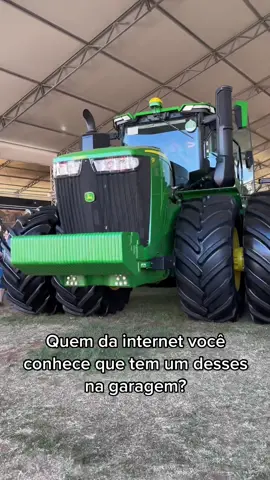 O maior trator da John Deere no Brasil #johndeere #fazenda #campo #lavoura #fy #soja