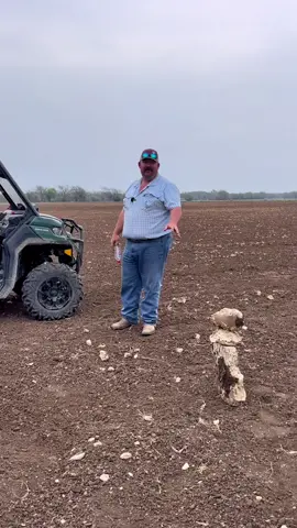 We’ve been attacked by one of them rock stacking hippies! @canamoffroad #canam #defender #KeepRanchin #KingOfTikTok #RanchLife #Ranch #RanchTok #AgTok #Farming 