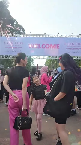 Hari ini day 2 Blackpink 🥰🥳 #SW #Sarwendah #Blackpink