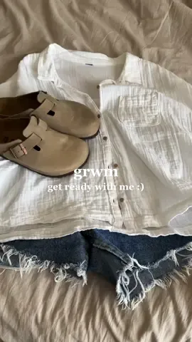 warmer days are near i feeeeeel it #pinterestoutfit #pinterestinspiration #pinterestinspo #pinterestaesthetic #pinterestgirl #pintereststyle  #size6fashion #cozystyle #outfitideas #outfitinspo #outfitoftheday #cozyaesthetic #casualoutfits #thriftedoutfits #casualstyle #grwm #getreadywithme #casualoutfitinspo #springvibes #springoutfit #springfashion #springoutfitideas #springoutfits #thriftedstyle #whatithrifted 