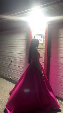 #cutelightskin #pink #ballgown #itgirl #pur #taylorswift #cuteootd 