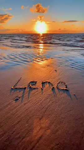 Send this to your favorite Lena! 😊 #friends 