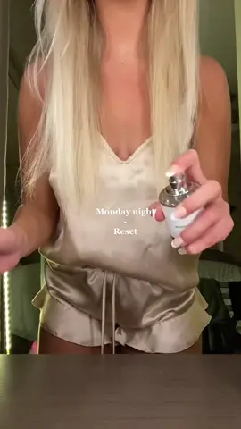 Monday night reset after vacation with @dossierperfumes 🤍 #reset #grwmroutine 