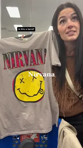 She just likes the smiley face 😂😂 #nirvana #clothinghaul #OOTD #danandsam #husbandandwifehumor 