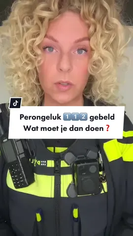 Antwoorden op @Sjors Heb jij wel eens (perongeluk) 1️⃣1️⃣2️⃣ gebeld❓#politie #amsterdam #politieamsterdam #fyp #foryou #politiekim #jeugdagentkim #vraaghetkim #vraaghetdepolitie #lerenoptiktok #LearnOnTikTok #vragenoptiktok #askontiktok #emergency #meldkamer #112 #emergencycall 