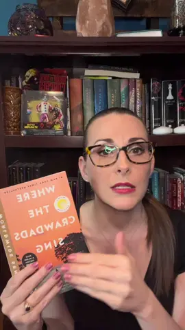 Short book review: Where the Crawdads Sing by Delia Owens #BookTok #bookreview #novel #wherethecrawdadssing #deliaowens 