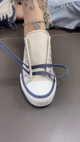 Sangat keren untuk mengikat tali sepatu seperti ini!#sepatu #sepatuolahraga 
