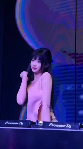 La la la, does the familiar melody have your memories。#chinesedj #chinesegirl #tiktok #fyp #女dj超正 #LALALALA 