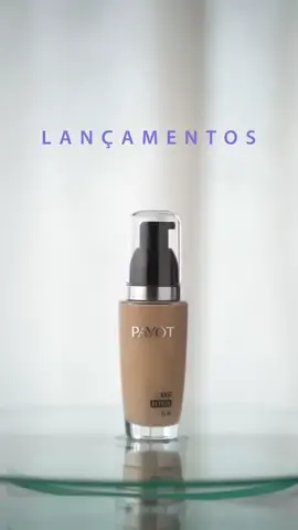 Maquiagem com tratamento, para todos os tipos de pele.  Chegaram as novas Bases e Pós com Retinol da Payot, que possuem rápida absorção, cruelty free e veganos! A Base devolve o viço da pele, devido a sua formulação com Retinol Vegetal. Contribuindo para a redução das rugas e auxiliando na hidratação da pele, o produto oferece acabamento uniforme e natural possibilitando a construção de camadas.  Já o Pó Compacto auxilia na redução da aparência de linhas e rugas ao mesmo tempo em que sela a maquiagem e controla a oleosidade. A sua fixação é confortável, pois possui toque aveludado e textura suave. Também possui Retinol Vegetal em sua composição. Livres de parabenos e fragrância, são as novidades que irão realçar a beleza que já existe em você.  Experimente Já! Payot. Viva a sua rotina de beleza.