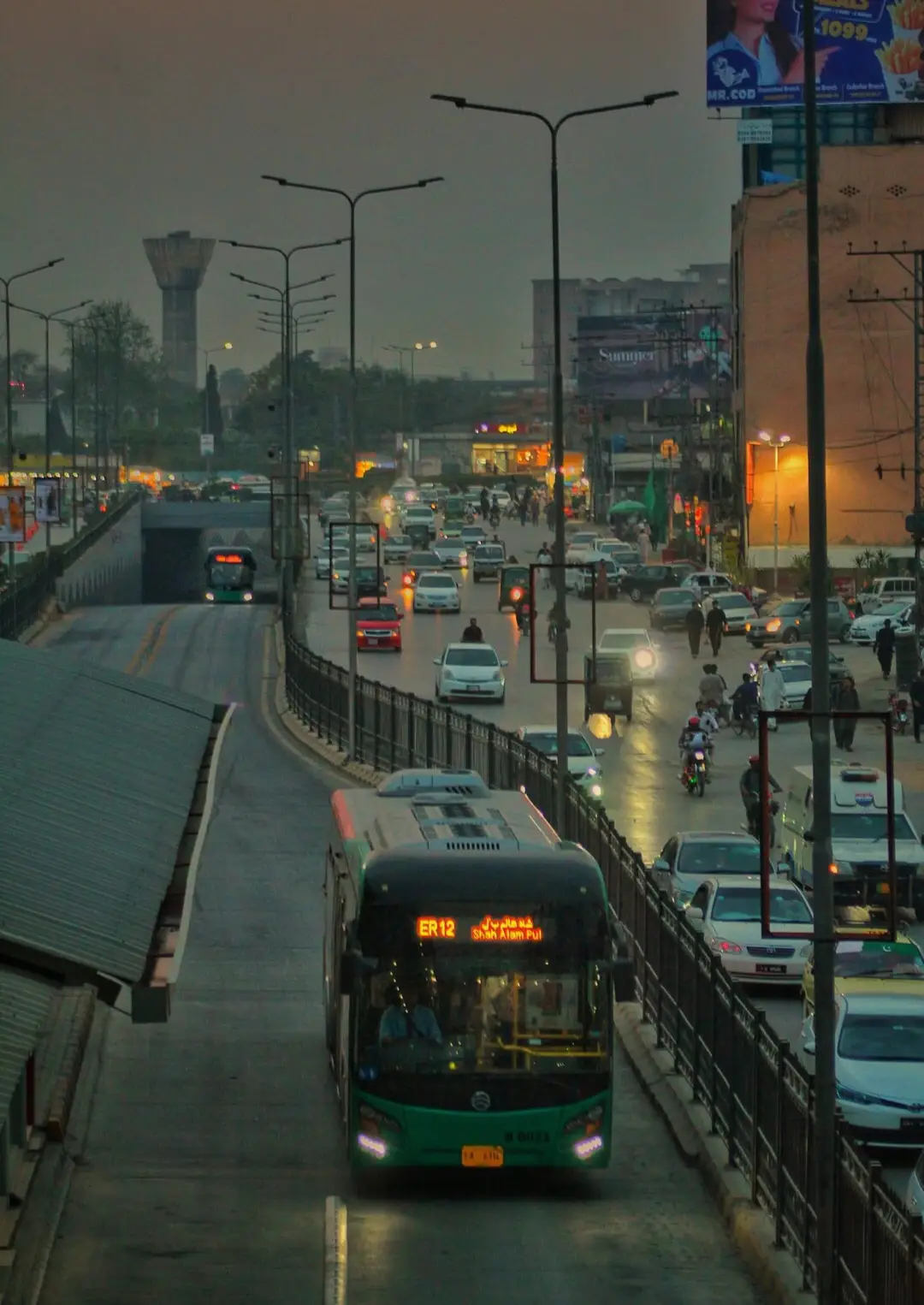 Peshawar ❤️🖤✨  #peshawar #universitytown #brt #Adnankhanabbasi #universitytownpeshawar #foryoupage #nightview 