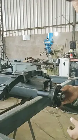 Placing the shaft ends. Montando as pontas de  eixo. #welding #work #fabrication #comofazer #howitworks #professional #howitsmade #trending #machine #tools #trabalho 