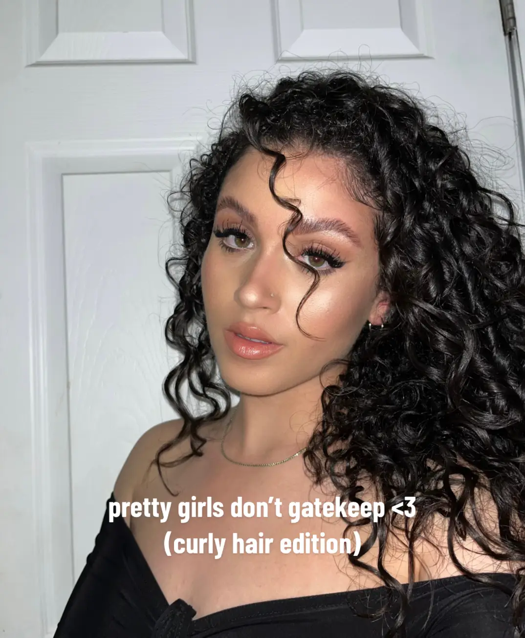 my favorite curly hair styling products 🥰 #curlyhair #hairroutine #grwm 