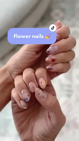 These nails are my new obsession. #flowernails #gardennails #nails #nailpolish #nailsart #trending 