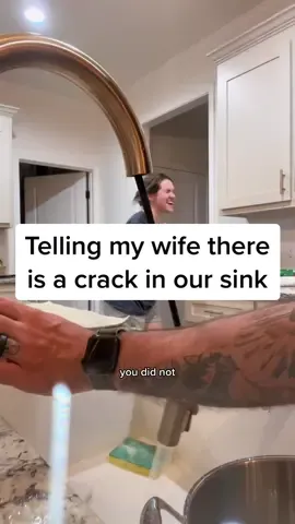 Little did she know 🤣🤣🤣 #hunteranddevin #cordlefamily #prank #funnyreaction #husbandandwife #pranks 