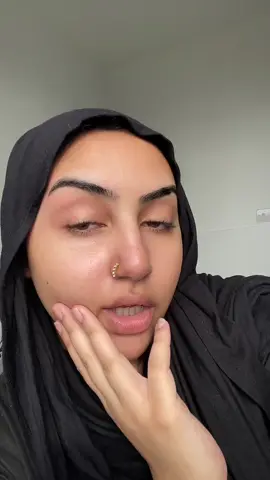 Aaannnd none of my abayas fit loosely 😭 #fyp #fypシ #abaya #modestwear #biggirls #idkwhoneedstohearthis #muslim #muslimgirl 