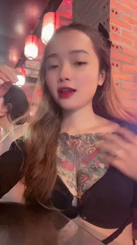 Tổn thương gì tầm này 😂#nangnhenhangememgiacngudiudang #tiktok #xuhuong 