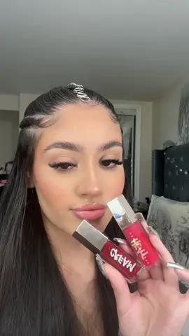 LISTENNNN 👽🛸  @fentybeauty @rauwalejandro  #saturnoworldtour #saturnoworldtour2023 #saturnomakeup #fentybeauty #glossbombheat #lipcombo #lipproducts #fyp #foryoupage #viral 