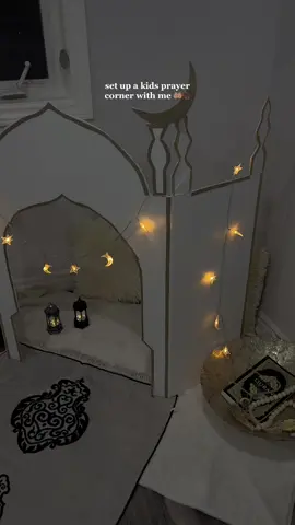 the cutest corner in my home 😌 #ramadandecor #eiddecor #ramadandiy #ramadandiydecor #diyramadandecor #diyprayercorner #prayercorner ramadan prayer corner 