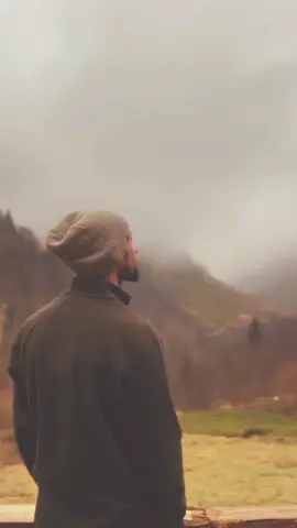 Aklımdan adını silerim ama Gönlümden sevdanı silmeyeceğum..